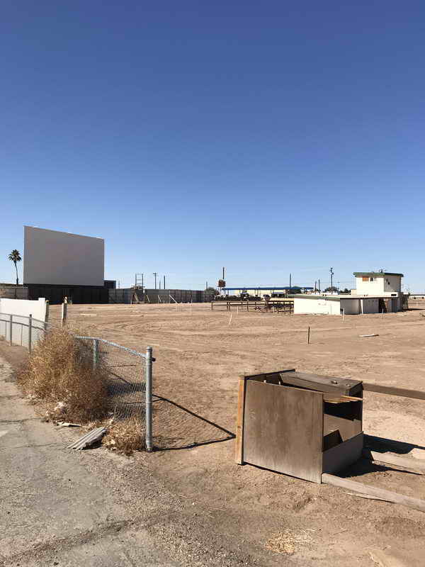 Motor Vu Twin Drive-In - 2020 Photos - Closed (newer photo)